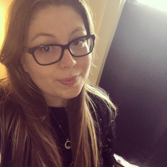 Meet your Posher, Haylea - Picture 2 of 5